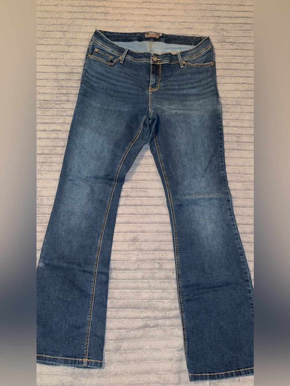 torrid Medium Wash Flare Jeans in Blue